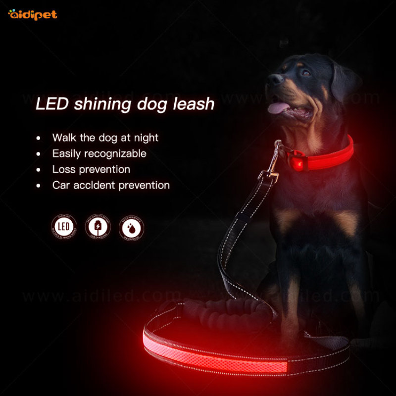 Soft Bungee Handle Glow in The Dark Dog Leash for Night Walks Adjustable Dog Leash Night Safety No Accident Lead with led